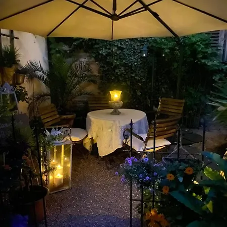 Bed & Breakfast Neles Nest 3*