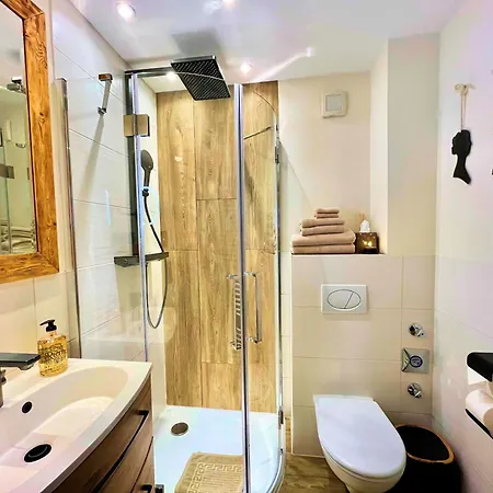 Neles Nest Bed & Breakfast 3*