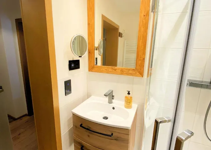 Neles Nest 3* Orlamunde